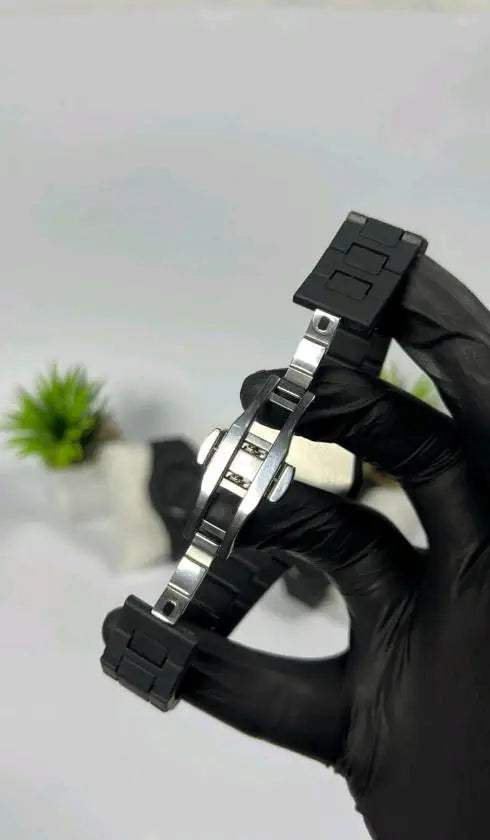 WLD-05-2 Black Arabic Aura Watch Side View Elegant Timepiece KSA