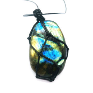 Labradorite Pendant Necklace – Hand-Woven Raw Stone
