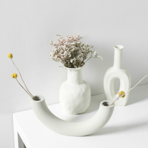 Nordic Ceramic Vase – Matte Stoneware Flower Vase for Shelf Decor